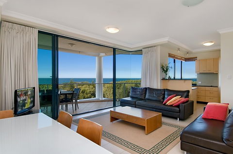 Santorini On Mudjimba - Accommodation in Brisbane 3