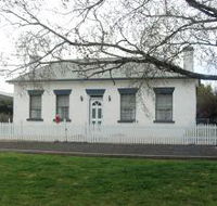 Batt's Cottage - Accommodation in Brisbane