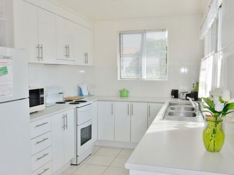 Lucinda Holiday Rentals  - Accommodation in Brisbane 7