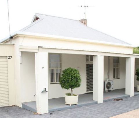Executive Holiday Rental - Accommodation in Brisbane 3