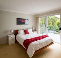 The Lake Limo - Accommodation in Brisbane