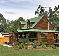 Mystic Mountains Holiday Cottages - Accommodation in Brisbane