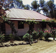 Settlers Cottage - Accommodation in Brisbane