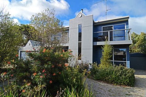 Barrakee Beach House - Accommodation in Brisbane 0