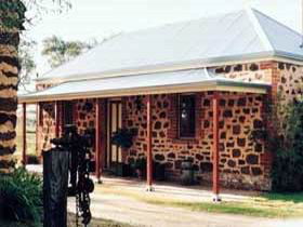 Enerby Farm Cottage - Accommodation in Brisbane 0