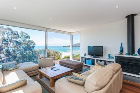 Lorne Holiday Stays - Accommodation in Brisbane 1