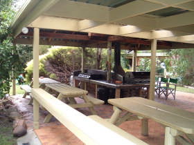 Melaleuca Grove Holiday Units & Motor Inn - Accommodation in Brisbane 0