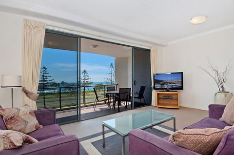 Meridian Alex Beach Apartments - Accommodation in Brisbane 3