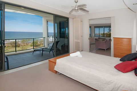 Meridian Alex Beach Apartments - Accommodation in Brisbane 4