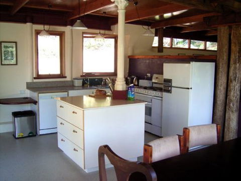 102a Bermagui - Accommodation in Brisbane 2