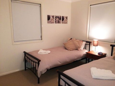 The Blue Cottage On Kent - Accommodation in Brisbane 5