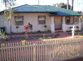 Cottage On Tottenham - Accommodation in Brisbane 0