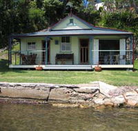 Iona Cottage - Accommodation in Brisbane