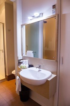 Quality Hotel Batman's Hill On Collins - Accommodation in Brisbane 33