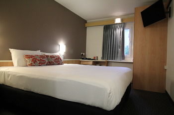 Ibis Newcastle - Accommodation in Brisbane 11