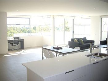 Best Western Plus The Tudor-Box Hill - Accommodation in Brisbane 1