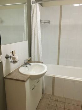 Waldorf The Entrance Serviced Apartments - Accommodation in Brisbane 10