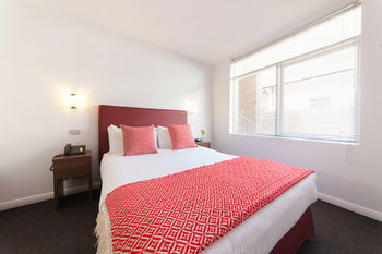 Easystay Apartments Raglan Street - Accommodation in Brisbane 0