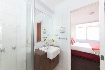 Easystay Apartments Raglan Street - Accommodation in Brisbane 2