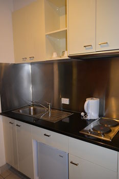 YTI Garden Hotel - Accommodation in Brisbane 9