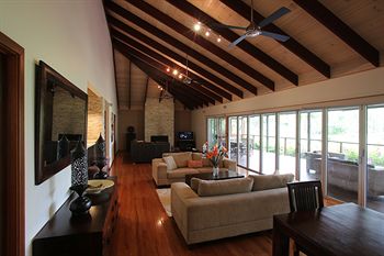Lake Weyba Cottages Noosa - Accommodation in Brisbane 1