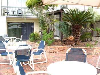 El Lago Waters Motel - Accommodation in Brisbane 5