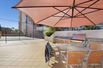 Santorini Twin Waters - Accommodation in Brisbane 30
