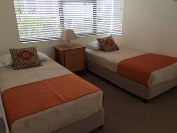 Santorini Twin Waters - Accommodation in Brisbane 32