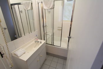 Drummond Apartments Services - Accommodation in Brisbane 6