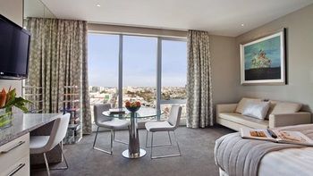 Art Series - The Olsen - Accommodation in Brisbane 37