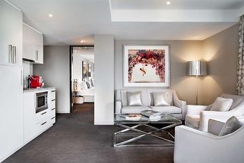 Art Series - The Olsen - Accommodation in Brisbane 41