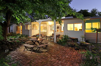 Valley Ranges Getaways - Accommodation in Brisbane 13