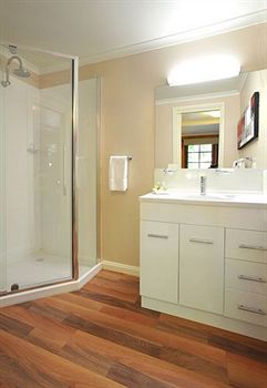 Holly Lodge - Accommodation in Brisbane 2