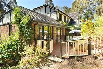 Holly Lodge - Accommodation in Brisbane 25
