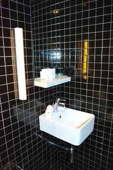 Middle Park Hotel - Accommodation in Brisbane 11