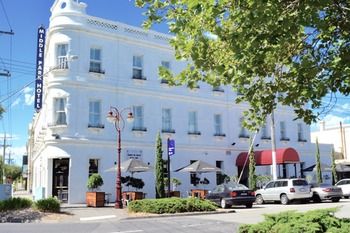 Middle Park Hotel - Accommodation in Brisbane 15