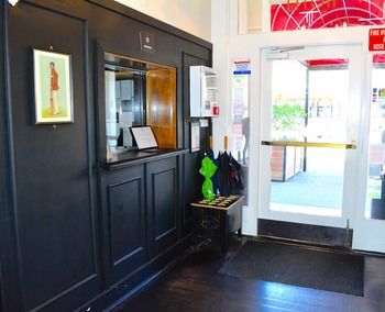 Middle Park Hotel - Accommodation in Brisbane 30