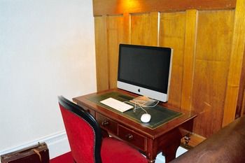 Middle Park Hotel - Accommodation in Brisbane 31