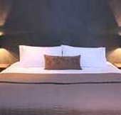 Lilies Luxury Retreats - Accommodation in Brisbane