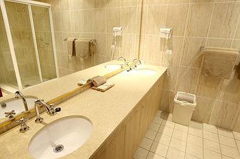 The Hermitage Motel - Accommodation in Brisbane 34