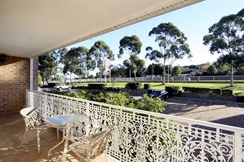 The Hermitage Motel - Accommodation in Brisbane 12