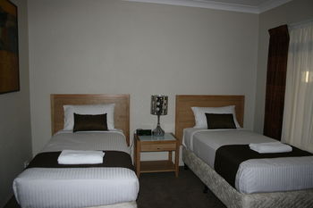 Noah's Mid City Motor Inn - Accommodation in Brisbane 10