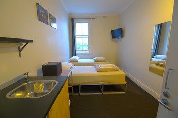 Cambridge Lodge - Hostel/Backpacker - Accommodation in Brisbane 12