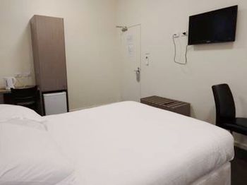 Naughtons Parkville Hotel - Accommodation in Brisbane 4