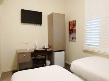 Naughtons Parkville Hotel - Accommodation in Brisbane 12