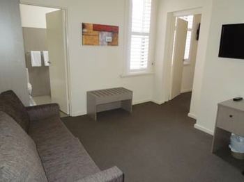 Naughtons Parkville Hotel - Accommodation in Brisbane 18