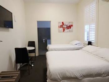 Naughtons Parkville Hotel - Accommodation in Brisbane 25