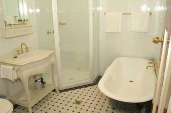 Chalet Blue Mountains - Accommodation in Brisbane 7