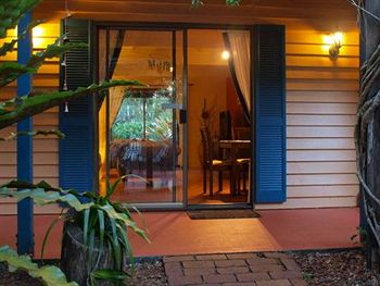The African Cottage - Accommodation in Brisbane 3