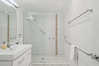 Eden Lodge - Accommodation in Brisbane 4